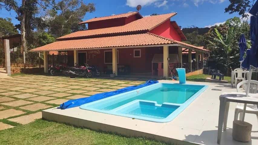 ALUGA-SE CHÁCARA VIVENDA AMORIM EM GUARAMIRANGA - Imagem 1